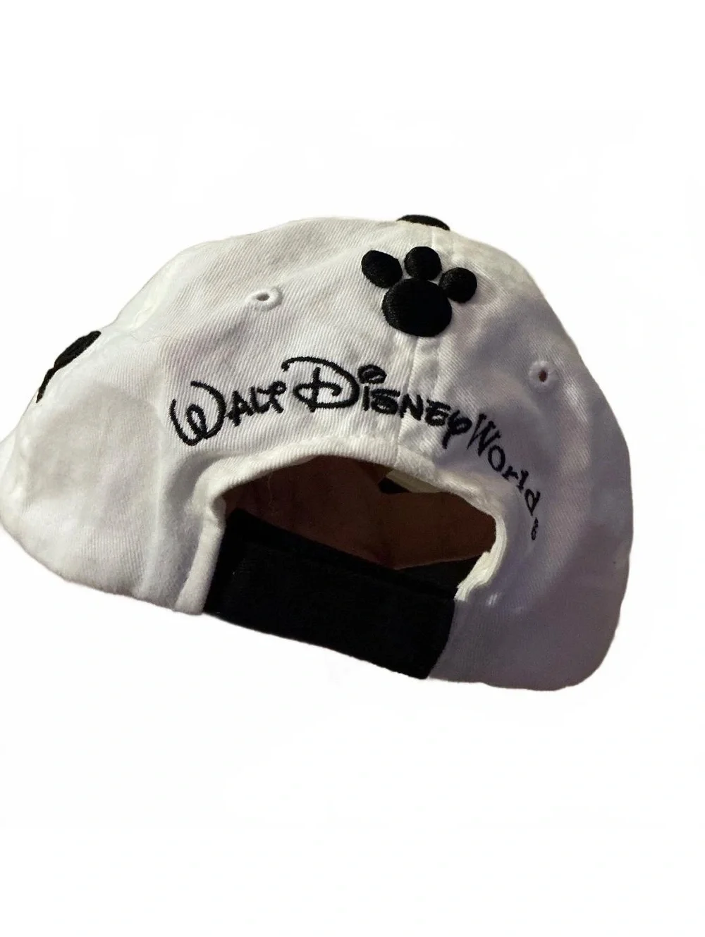 Vintage Walt Disney World White Baseball Cap with Classic Mickey and Friends
